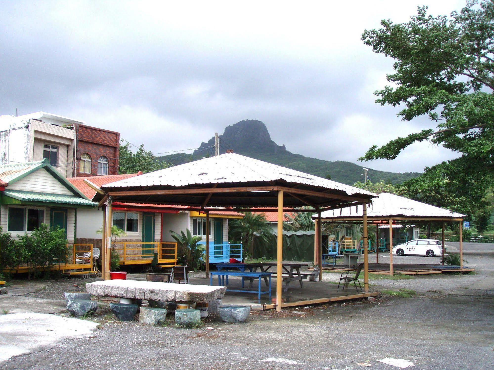 Kenting Dajianshan Cabin Hotel Exterior photo